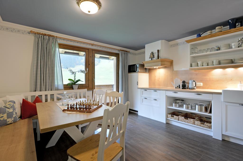 Landhaus Kumbichl Mayrhofen Habitación foto