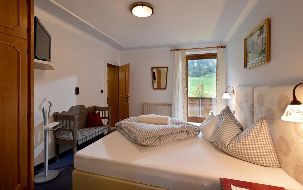 Landhaus Kumbichl Mayrhofen Habitación foto
