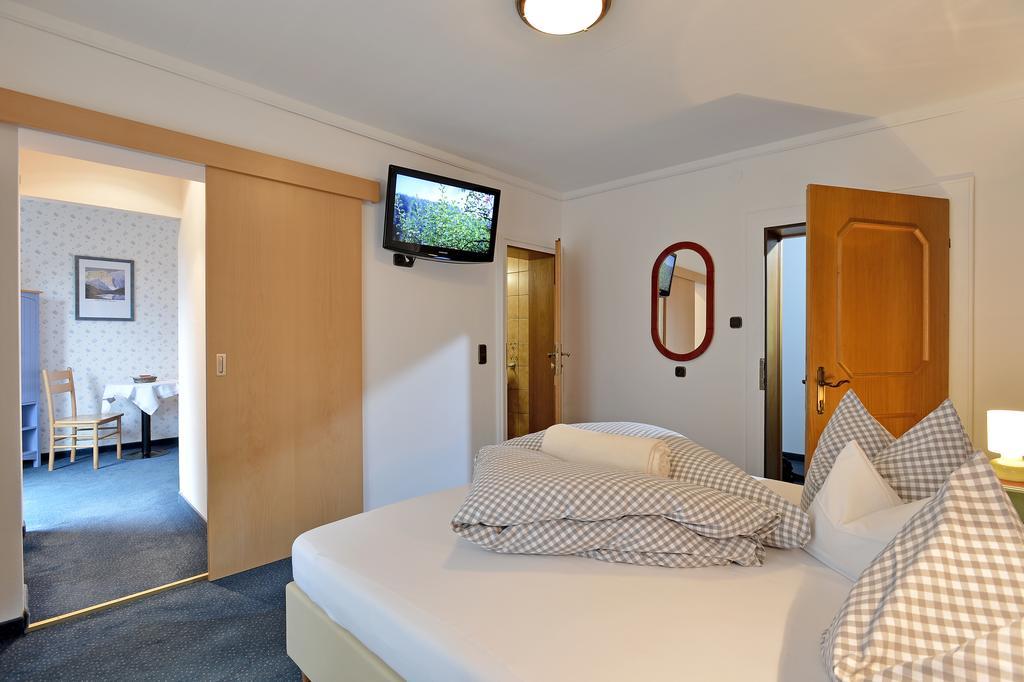 Landhaus Kumbichl Mayrhofen Habitación foto